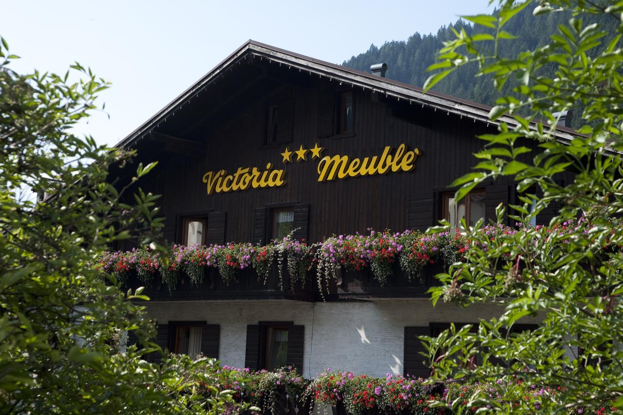 Albergo Meuble Victoria Auronzo di Cadore Exterior photo